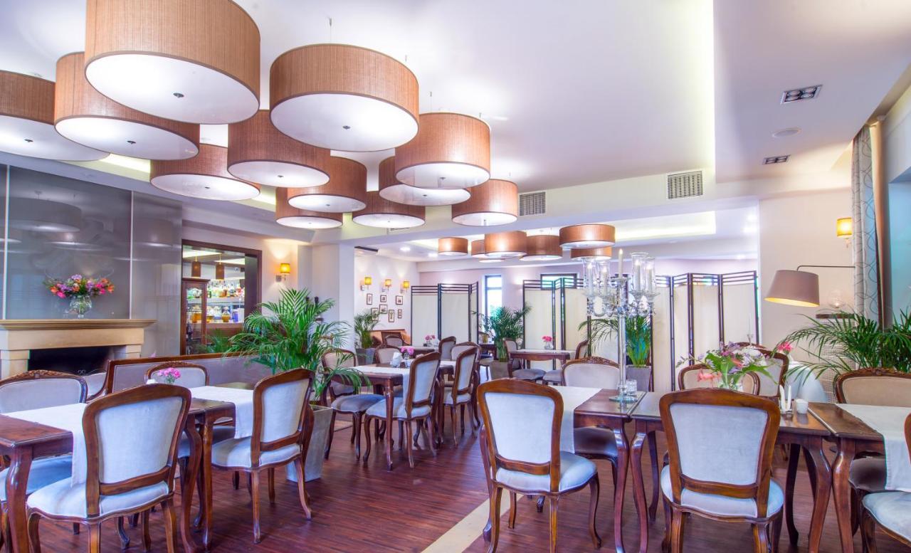 Hotel Kazimierzowka คาชิเมียร์ซ ดอลนี ภายนอก รูปภาพ