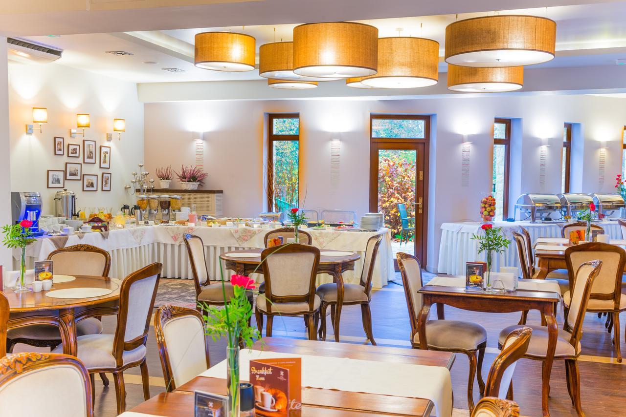 Hotel Kazimierzowka คาชิเมียร์ซ ดอลนี ภายนอก รูปภาพ